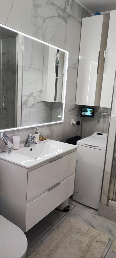 Magnifique Studio Au Coeur Du Marais Paris Bagian luar foto